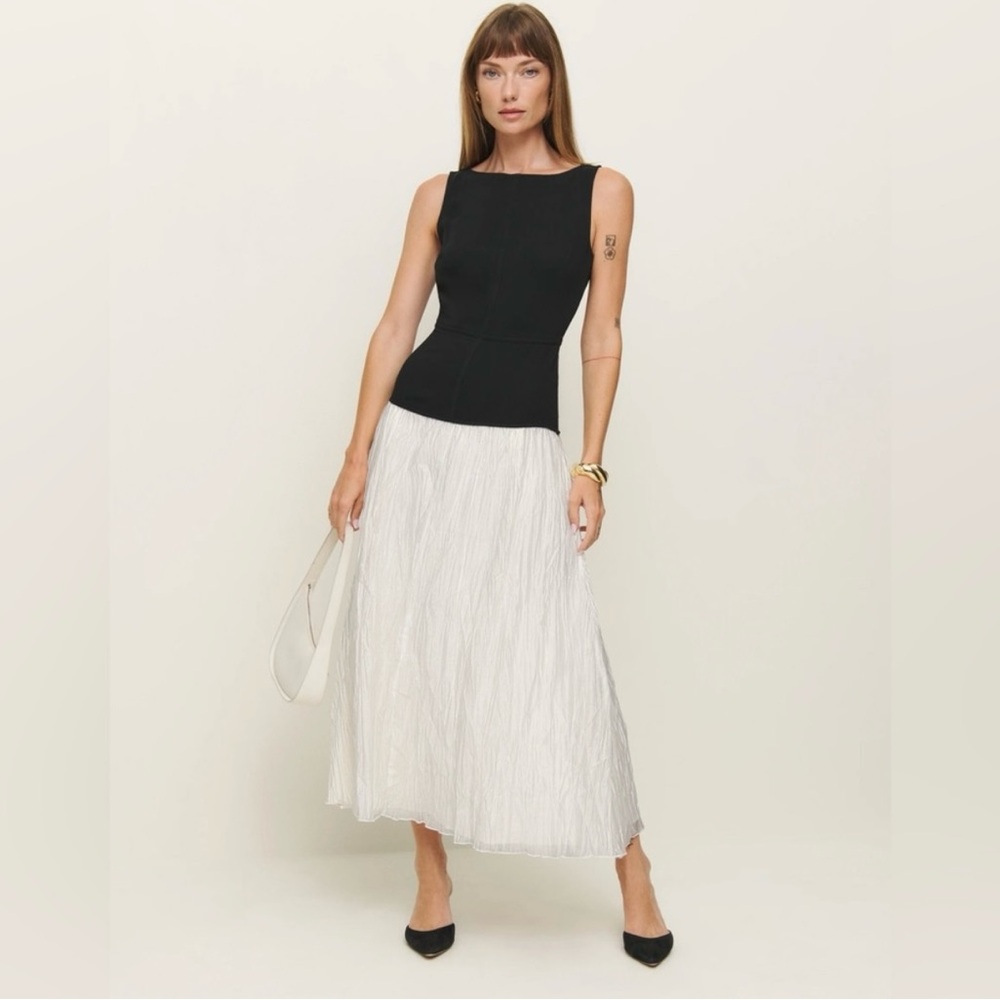 NWOT Reformation Cyra Dress In Black, brand new without tags never worn size 4 - Picture 2 of 12